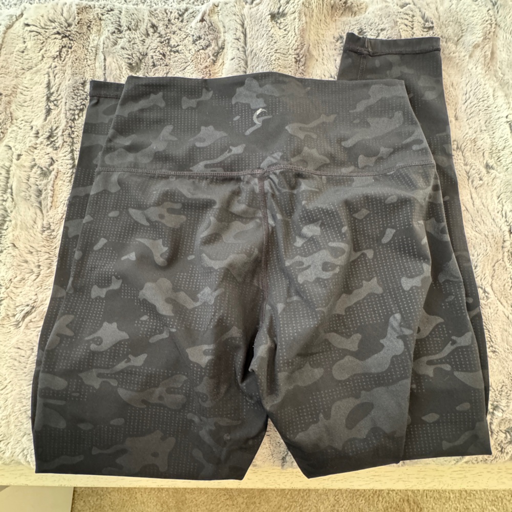 Black Zyia Camouflage Leggings